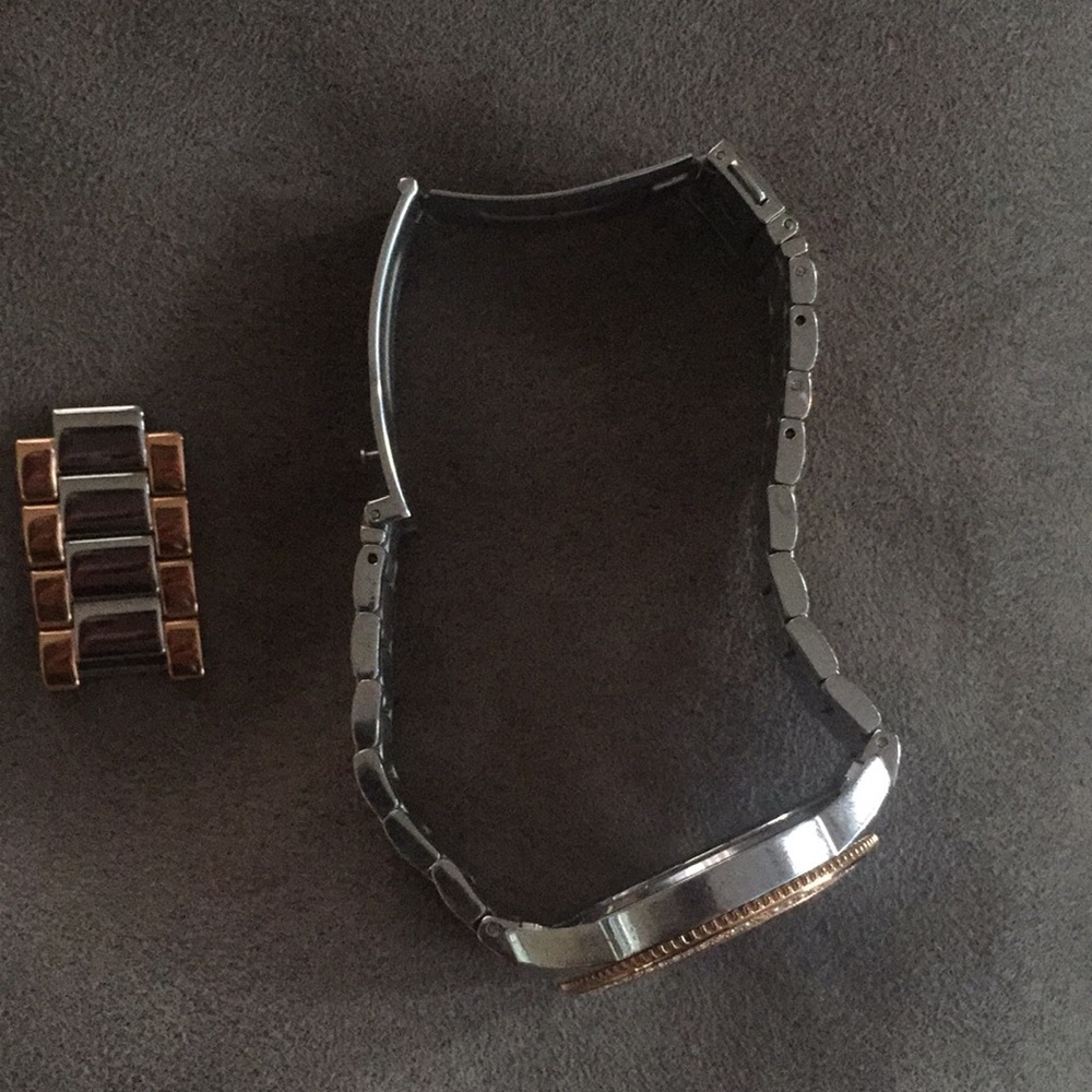 Watch - Picture 4 of 5